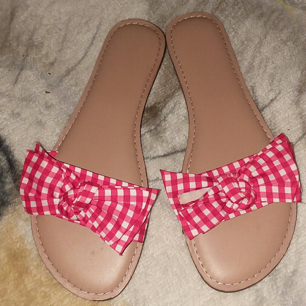 Womans House Shoes/Flip Flops
